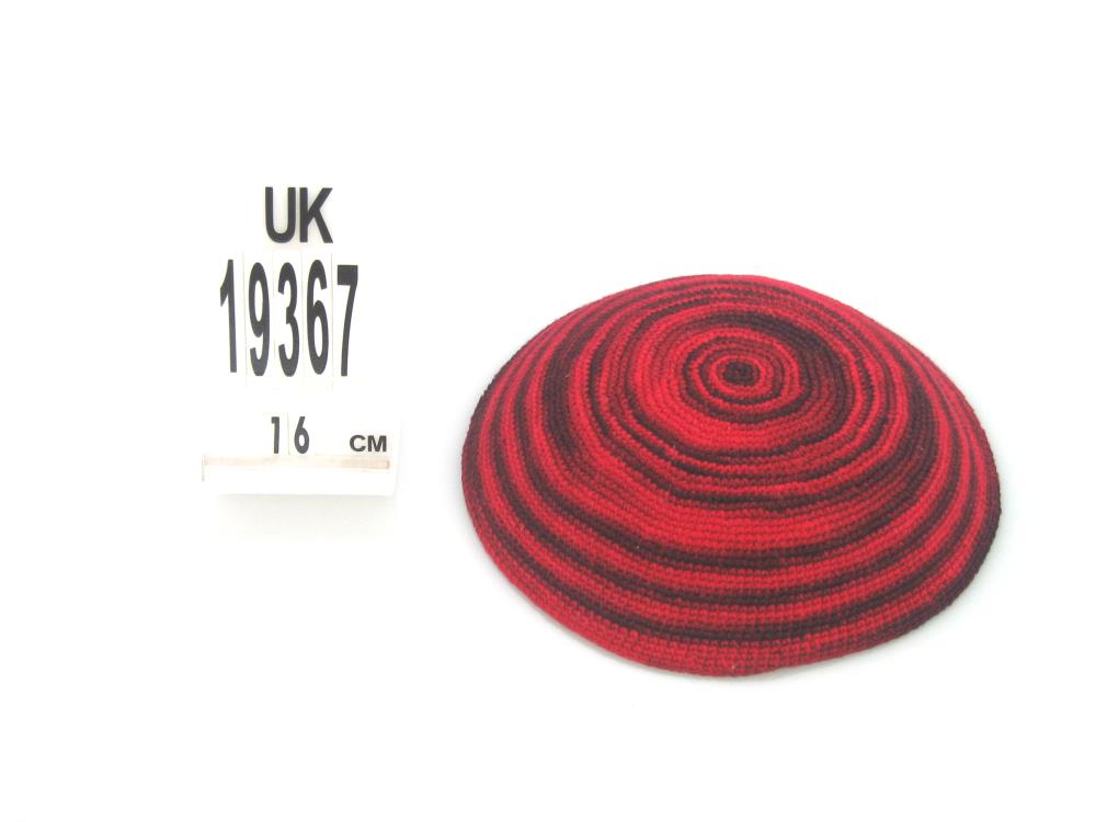 כיפה קטיפה רקמה ציפור 24 ס"מ (סטנדרט)